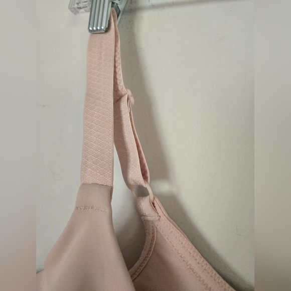 Vanity Fair Beauty Back Smoother Bra Size 42D - Picture 5 of 6